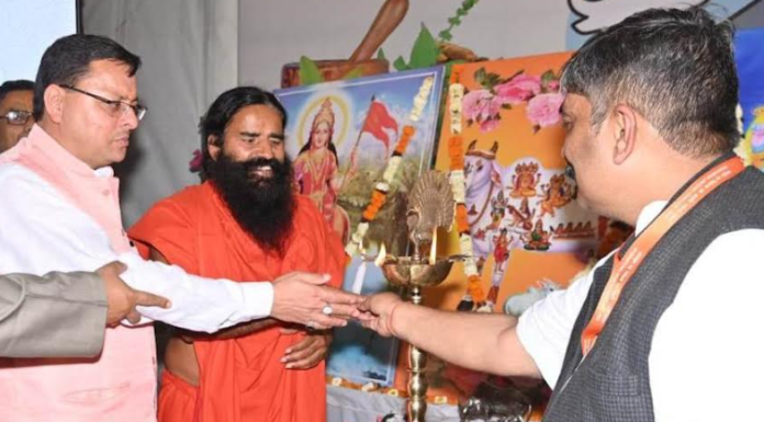 उत्तराखंड आयुर्वेद विश्वविद्यालय ऋषिकुल आयोजित प्रथम अन्तर्राष्ट्रीय पशु चिकित्सा एवं आयुर्वेद संगोष्ठी शामिल हुए सीएम धामी कहा-आयुर्वेद केवल चिकित्सा पद्धति ही नहीं अपितु आदर्श जीवन जीने का तरीका भी