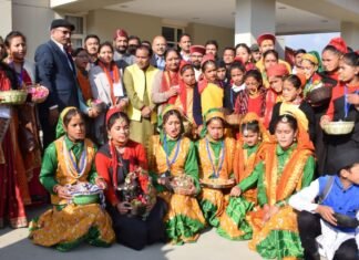 गैरसैंण के बच्चो ने विधानसभा अध्यक्ष ऋतु खंडूरी भूषण के साथ मनाया लोकपर्व फूलदेई का त्योहार