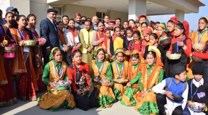 गैरसैंण के बच्चो ने विधानसभा अध्यक्ष ऋतु खंडूरी भूषण के साथ मनाया लोकपर्व फूलदेई का त्योहार