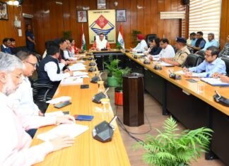 Chardham Yatra:-स्थानीय लोगों के पंजीकरण की अनिवार्यता खत्म,सीएम धामी ने अधिकारियों को दिए निर्देश