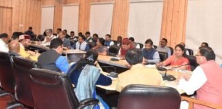 मुख्यमंत्री पुष्कर धामी ने की लोकसभा क्षेत्र अल्मोड़ा की विधानसभा क्षेत्रों की समीक्षा,अधिकारियों को दिए जरूरी निर्देश