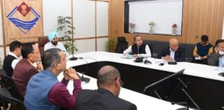 उत्तराखंडः-मुख्य सचिव ने प्रदेश में लैंड बैंक के संबंध में शासन के उच्चाधिकारियों एवं जिलाधिकारियों के साथ की बैठक कहा-लैंड बैंक बनने से उत्तराखंड का होगा विकास