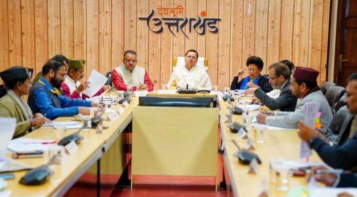 मुख्यमंत्री पुष्कर धामी ने की टिहरी लोकसभा क्षेत्र की विधानसभाओं के गतिमान कार्यों एवं विकासपरक योजनाओं की समीक्षा अधिकारियों को दिए निर्देश-जन समस्याओं का शीघ्रता से हो समाधान