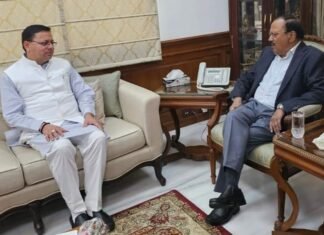 नई दिल्ली में राष्ट्रीय सुरक्षा सलाहकार अजीत डोभाल से मिले सीएम धामी,कई गंभीर मुद्दों पर की चर्चा
