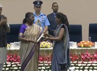 Uttarakhand:-ग्राम प्रधान निकिता और कविता स्वच्छ सुजल शक्ति सम्मान से सम्मानित,महामहिम राष्ट्रपति ने किया सम्मानित