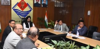 उत्तराखंड में ईको टूरिज्म को बढ़ावा देने को लेकर मुख्य सचिव ने क जिलाधिकारियों एवं डीएफओ के साथ की बैठक दिए जरूरी निर्देश