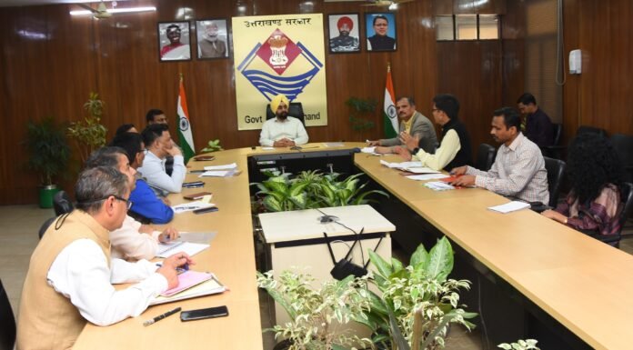 उत्तराखंड में पर्यटन को बढ़ावा देने के लिए मुख्य सचिव ने पर्यटन विभाग के अधिकारियों के साथ की बैठक,दिए जरूरी निर्देश