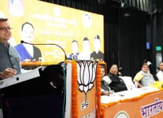 Dehradun:-विचार यात्रा संगोष्ठी में बोले सीएम धामी-बुजुर्ग कार्यकर्ताओं से मिलती है राष्ट्र सेवा तथा राष्ट्रनिर्माण की प्रेरणा