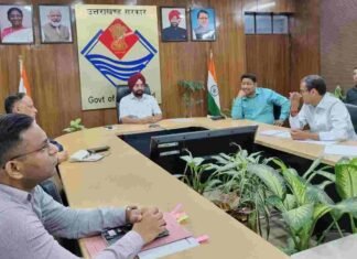 Chardham Yatra:-केदारनाथ हेली सेवा की टिकटों की बुकिंग में धोखाधड़ी रोकने को लेकर मुख्य सचिव ने ली अधिकारियों की बैठक,दिए सख्य निर्देश