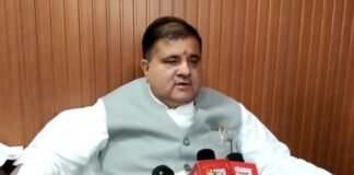 Uttarakhand:-प्रधानमंत्री नरेंद्र मोदी को लेकर कांग्रेस अध्यक्ष खड़गे के विवादित बयान पर भाजपा प्रदेश अध्यक्ष का कटाक्ष कहा-संभावित हार की हताशा से अमर्यादित बोल के साथ शिष्टाचार भूली कांग्रेस