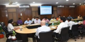 Uttarakhand:-मुख्य सचिव की अध्यक्षता में हुई उत्तराखंड में हंस फाउंडेशन के सहयोग चल रही योजनाओं की संचालन समिति की बैठक, फाउंडेशन की ओर से राज्य के 1235 दूरस्थ गांवों में 52 मेडिकल मोबाइल यूनिट की जा रही हैं संचालित