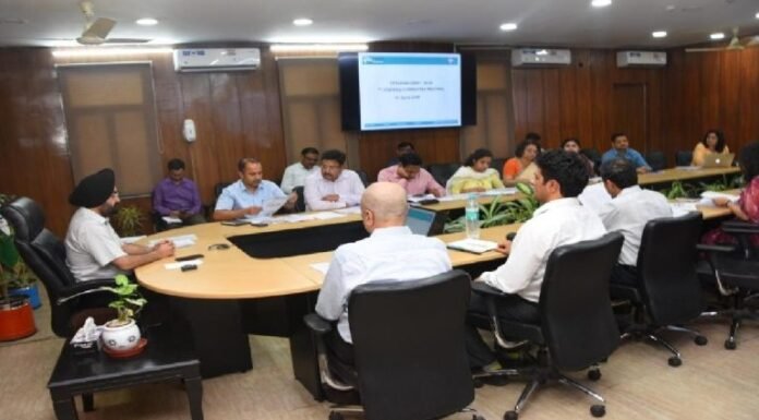 Uttarakhand:-मुख्य सचिव की अध्यक्षता में हुई उत्तराखंड में हंस फाउंडेशन के सहयोग चल रही योजनाओं की संचालन समिति की बैठक, फाउंडेशन की ओर से राज्य के 1235 दूरस्थ गांवों में 52 मेडिकल मोबाइल यूनिट की जा रही हैं संचालित