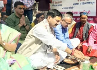 उत्तराखंडः-ऊखीमठ में ओंकारेश्वर मंदिर परिसर के जीर्णोद्धार व विस्तारीकरण कार्य का हुआ भूमि पूजन