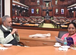 उत्तराखंड विधानसभा अध्यक्ष ऋतु खंडूडी ने बैंगलोर प्रवास के दौरान कर्नाटका विधानसभा अध्यक्ष से की शिष्टाचार भेंट