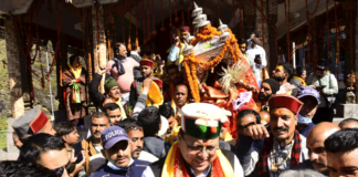 Chardham Yatra:-अक्षय तृतीया के पावन अवसर पर खुले विश्व प्रसिद्ध गंगोत्री एवं यमुनोत्री धाम के कपाट,प्रधानमंत्री नरेन्द्र मोदी के नाम से की गई पहली पूजा