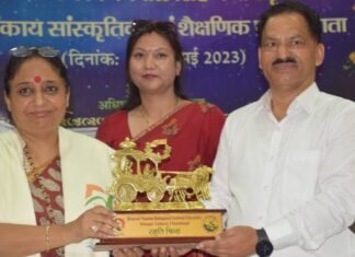 Uttarakhand:-विधानसभा अध्यक्ष गढ़वाल विश्वविद्यालय श्रीनगर में स्व.कैप्टन विजयपाल सिंह नेगी की स्मृति में आयोजित दो दिवसीय अंतर संकाय सांस्कृतिक एवं शैक्षणिक प्रतियोगिता कार्यक्रम में हुई शामिल