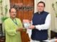 Uttarakhand:-वरिष्ठ पत्रकार एवं लेखक जय सिंह रावत ने सीएम धामी से की मुलाकात,अपनी पुस्तक ‘बदलते दौर से गुजरती जन जातियां’ की भेंट