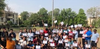 Noida:-विश्व एथलेटिक्स और हास्य दिवस पर जल वायु विहार स्पोर्ट्स टीम ने किया विभिन्न खेल प्रतियोगिताओं का आयोजन