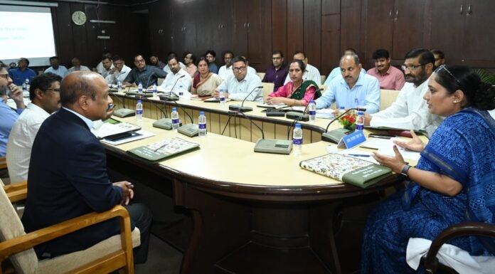 देहरादून विधानसभा भवन में विधानसभा अध्यक्ष ऋतु खडूडी भूषण की अध्यक्षता में सम्पन्न हुई गैरसैंण विकास परिषद् की बैठक