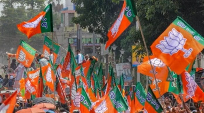 Uttarakhand:-भाजपा ने राष्ट्रव्यापी महा जनसंपर्क अभियान के लिए प्रदेश स्तरीय समिति का किया गठन,प्रधानमंत्री मोदी को दिया न्यौता