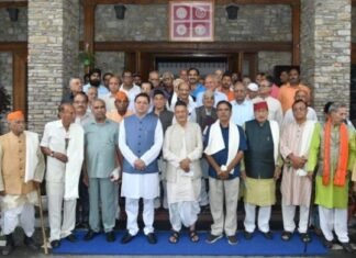 Uttarakhand:-मुख्यमंत्री पुष्कर धामी ने उत्तराखंड के लोकतंत्र सेनानियों को किया सम्मानित,लोकतंत्र सेनानियों को अब मिलेगा 20 हजार रुपये का मानदेय