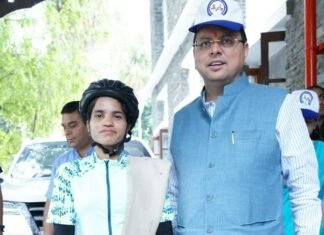 Uttarakhand:-महिला सुरक्षा और महिला सशक्तिकरण के उद्देश्य से देशभर में साइकिल यात्रा के माध्यम से जागरूकता का कार्य कर रही साइकिलिस्ट आशा मालवीय ने की सीएम धामी से भेंट