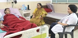 उत्तराखंड विधानसभा अध्यक्ष एम्स ऋषिकेश पहुंचकर पौड़ी विधानसभा के पूर्व विधायक मुकेश कोली का जाना हालचाल