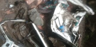 उत्तरकाशी में बड़ा हादसा,गंगनानी के पास टेम्पो ट्रैवलर समेत दो वाहन पर वाहन पर गिरी चट्टान 4 लोगों की मौके पर मौत,कई के घायल होने की सूचना!