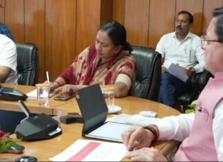 Uttarakhand:-मुख्यमंत्री पुष्कर धामी ने की सशक्त उत्तराखण्ड-2025 के लक्ष्यों की प्राप्ति के लिए राजस्व विभाग की समीक्षा-अवैध खनन रोकने के लिए ट्रेकिंग सिस्टम को मजबूत करने के दिए निर्देश