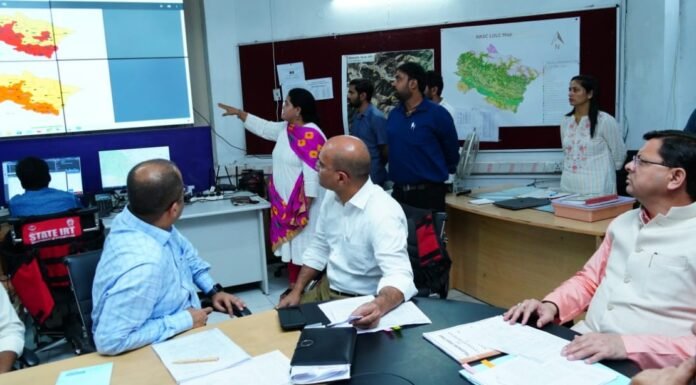 Uttarakhand Weather:-दिल्ली से लौटे सीएम धामी,राज्य आपातकालीन परिचालन केन्द्र पहुंच,प्रदेश में हो रही अतिवृष्टि का लिया जायजा
