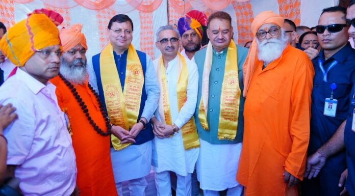 Uttarakhand:-मुख्यमंत्री पुष्कर धामी ने किया टपकेश्वर महादेव की भव्य शोभायात्रा का शुभारंभ