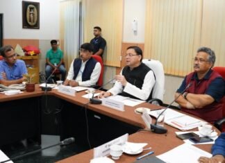 Uttarakhand:-इण्डियन इंस्टीट्यूट ऑफ रिमोट सेंसिंग में सीएम धामी ने विभिन्न वैज्ञानिक एवं तकनीकि संस्थानों के वैज्ञानिकों से संवाद कर किया सम्मानित