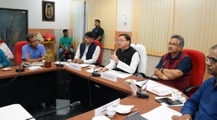 Uttarakhand:-इण्डियन इंस्टीट्यूट ऑफ रिमोट सेंसिंग में सीएम धामी ने विभिन्न वैज्ञानिक एवं तकनीकि संस्थानों के वैज्ञानिकों से संवाद कर किया सम्मानित