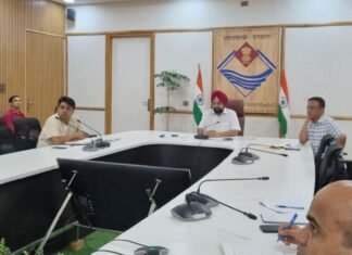 Uttarakhand:-सरकारी कर्मचारियों को मिलेगा बैंक कॉरपोरेट सैलरी पैकेज,मुख्य सचिव ने अच्छे पैकेज देने वाले बैंकों के साथ अनुबंध करने के दिए निर्देश