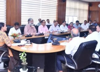 Chamoli Accident:-चमोली जैसे हादसों की ना हो पुनरावृत्ति,मुख्यमंत्री के निर्देश पर अपर मुख्य सचिव राधा रतूड़ी ने समस्त कार्यदायी संस्थाओं की ली बैठक