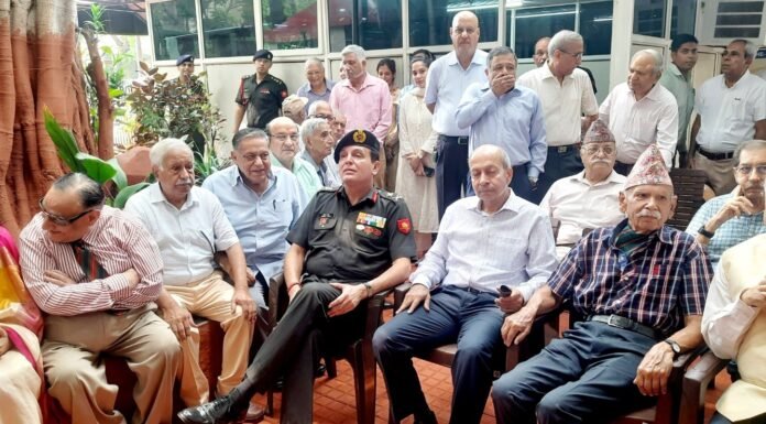 Noida:-लेफ्टिनेंट जनरल धीरज सेठ ने ईसीएचएस सेक्टर-37 नोएडा का किया दौरा,पॉलीक्लिनिक में लिफ्ट का किया शुभरांभ