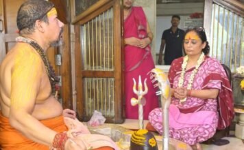Haridwar:-विधानसभा अध्यक्ष ऋतु खण्डूडी भूषण ने किया रुद्राभिषेक,प्रदेश वासियों की सुख समृद्धि की कामना की