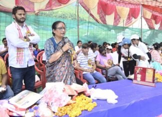 Uttarakhand:-राष्ट्रीय खेल दिवस के अवसर पर देवप्रयाग में पंडित जगतराम गौड़ की स्मृति में आयोजित बालिका क्रिकेट प्रतियोगिता में शामिल हुई विधानसभा अध्यक्ष,खिलाड़ियों का बढ़ाया मनोबल