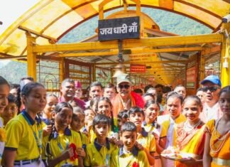 पूर्व मुख्यमंत्री त्रिवेंद रावत और कैबिनेट मंत्री मंत्री डॉ.धन सिंह रावत ने किया ‘धारी वन’ का उद्द्घाटन कहा-माँ धारी देवी का आँचल लाल रंग के फूलों से होगा आच्छादित