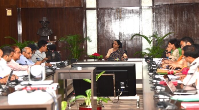 Dehradun:-अपर मुख्य सचिव ने तिब्बती पुनर्वास नीति के संबंध में ली बैठक,एक सप्ताह में मांगी अधिकारियों से रिपोर्ट