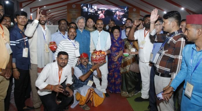 Uttarakhand:-अमृत कलश यात्रा और अमृत महोत्सव के समापन पर सांसदों ने किया शहीदों को नमन,पीएम मोदी आज कर्तव्य पथ पर अमृत कलश यात्रा के समापन कार्यक्रम में होंगे शामिल