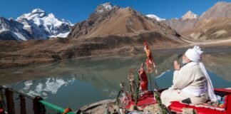 PM Modi Uttarakhand Visit Live:-प्रधानमंत्री नरेंद्र मोदी पहुंचे पिथौरागढ़,आदि कैलाश के किए दर्शन,देंगे 42 सौ करोड़ की योजनाओं की सौगात