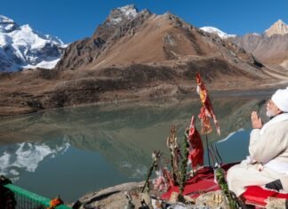 PM Modi Uttarakhand Visit Live:-प्रधानमंत्री नरेंद्र मोदी पहुंचे पिथौरागढ़,आदि कैलाश के किए दर्शन,देंगे 42 सौ करोड़ की योजनाओं की सौगात