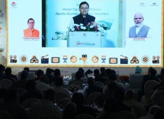 CM Dhami Mumbai Visit:-देश के प्रमुख उद्योग समूहों के साथ सीएम धामी ने की बैठक,उत्तराखंड में निवेश की संभावनाओं पर की चर्चा