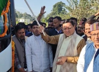 Champawat:-टनकपुर से देहरादून तक चलेगी वोल्वो बस,सीएम धामी ने हरी झंडी दिखाकर किया रवाना