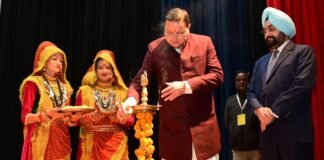 Dehradun:-हिमालयन सांस्कृतिक केन्द्र द्वारा आयोजित सांस्कृतिक संध्या का सीएम धामी ने किया शुभारम्भ