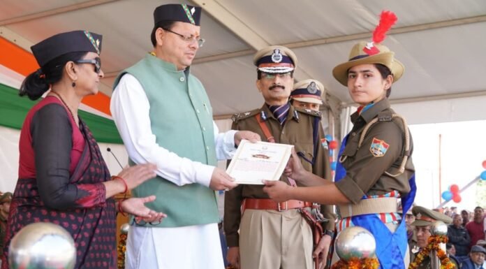 Dehradun:-उत्तराखंड होमगार्ड एवं नागरिक सुरक्षा स्थापना दिवस के अवसर पर सीएम धामी ने रैतिक परेड का मान प्रणाम किया ग्रहण,होमगार्ड के जवानों के लिए की कई बड़ी घोषणाएं