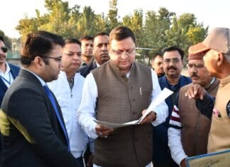 Uttarakhand:-ऊधमसिंह नगर में सीएम धामी ने क्षेत्र की जनता से मुलाकात की सुनी समस्याएं