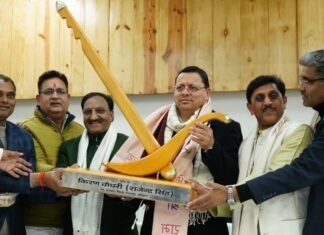 Uttarakhand:-हरिद्वार के किसानों के प्रतिनिधिमण्डलों ने सीएम धामी से की भेंट,राज्य में गन्ना मूल्य में 20 रुपये प्रति क्विंटल वृद्धि करने पर व्यक्त किया आभार