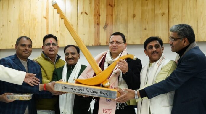 Uttarakhand:-हरिद्वार के किसानों के प्रतिनिधिमण्डलों ने सीएम धामी से की भेंट,राज्य में गन्ना मूल्य में 20 रुपये प्रति क्विंटल वृद्धि करने पर व्यक्त किया आभार